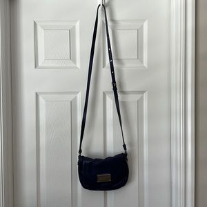 Purple/blue Marc Jacobs cross body bag. In excellent shape.